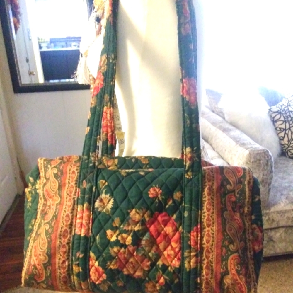 RETIRED PATTERN VERA BRADLEY BAG